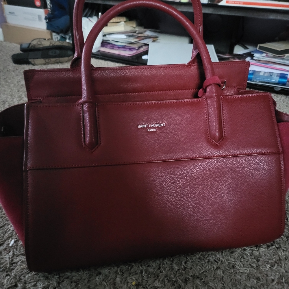 Fashionable handbag
